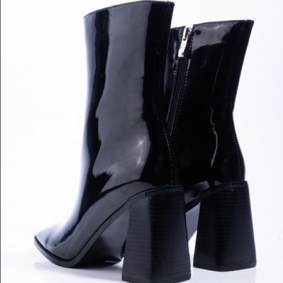 Azalea Wang Black Patent Leather Ultra Platform Ankle Booties - Picture 3 of 4